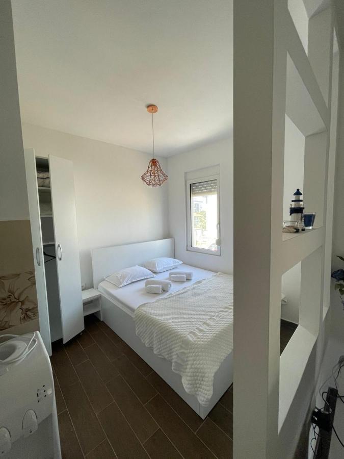 Apartments Tina Utjeha-Bušat Eksteriør billede