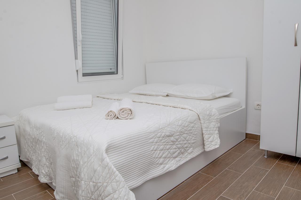 Apartments Tina Utjeha-Bušat Eksteriør billede
