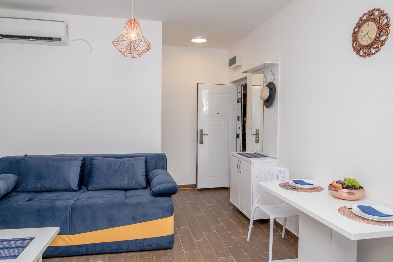 Apartments Tina Utjeha-Bušat Eksteriør billede