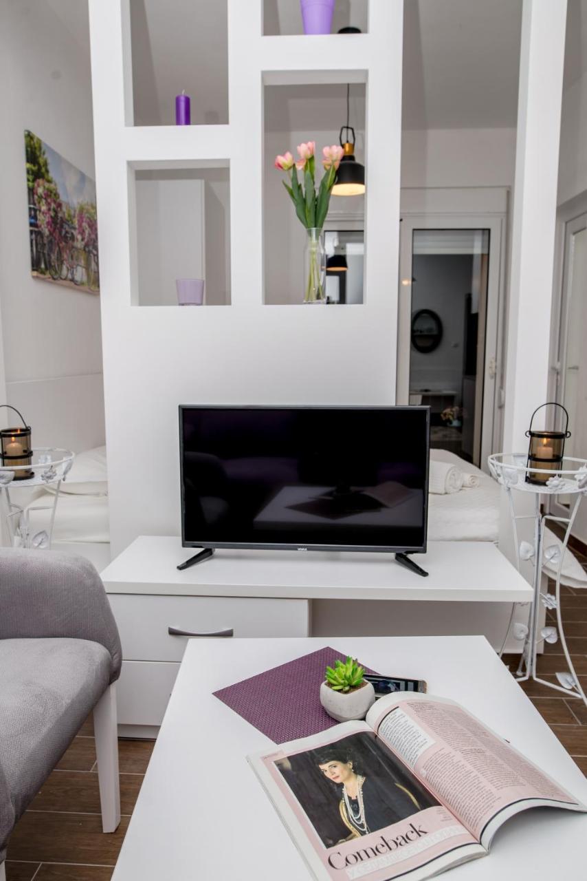 Apartments Tina Utjeha-Bušat Eksteriør billede