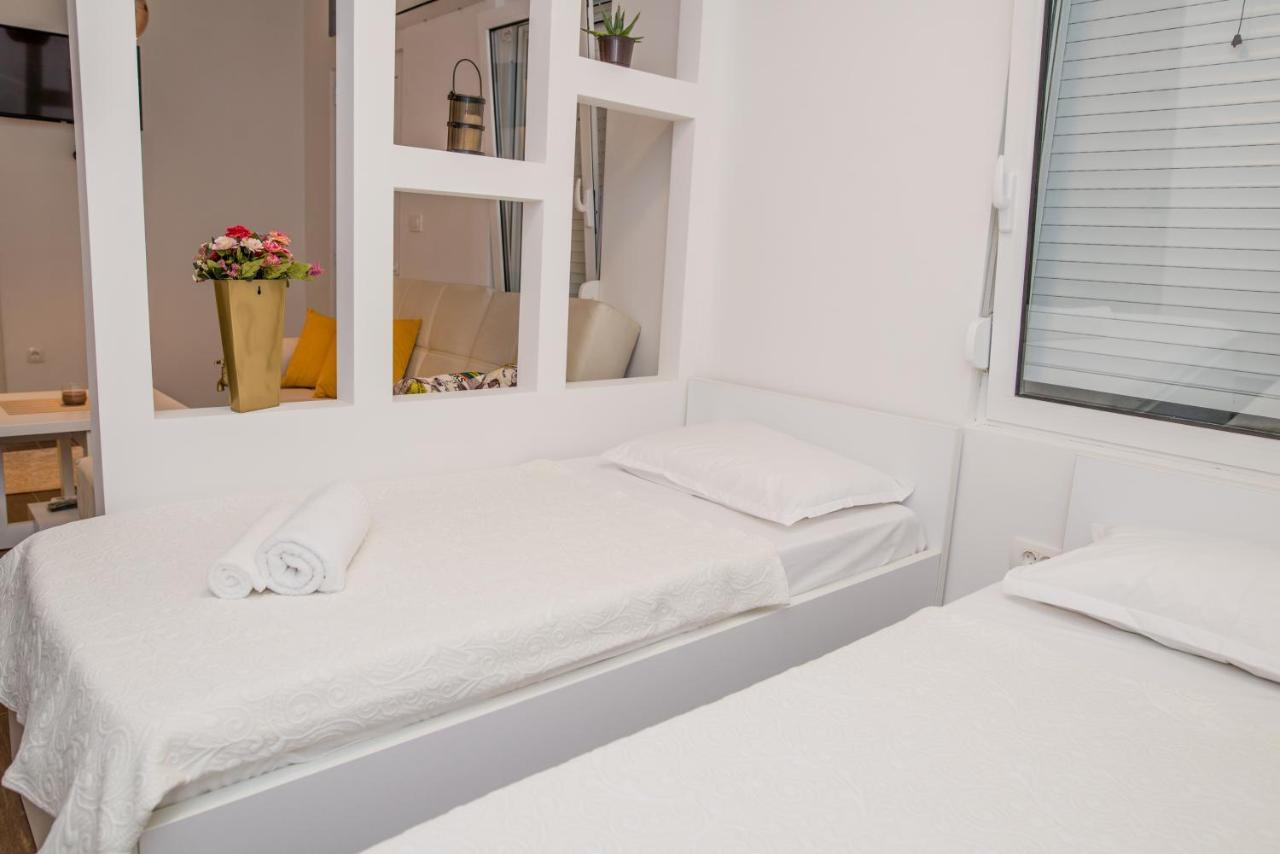 Apartments Tina Utjeha-Bušat Eksteriør billede