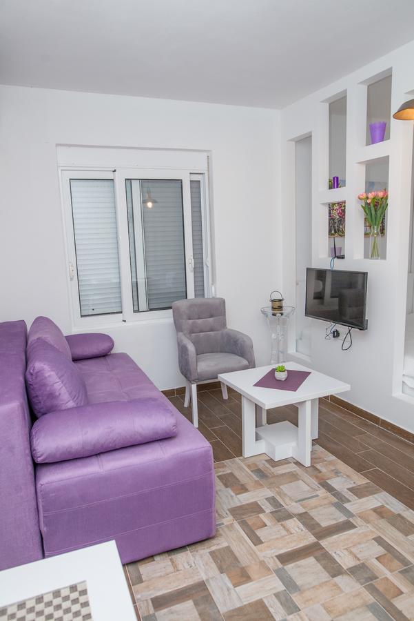 Apartments Tina Utjeha-Bušat Eksteriør billede